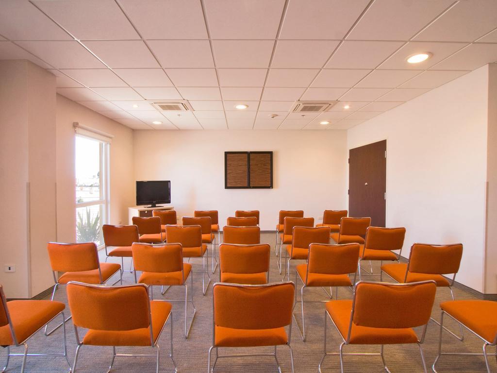 City Express Junior By Marriott San Luis Potosi Zona Industrial Экстерьер фото