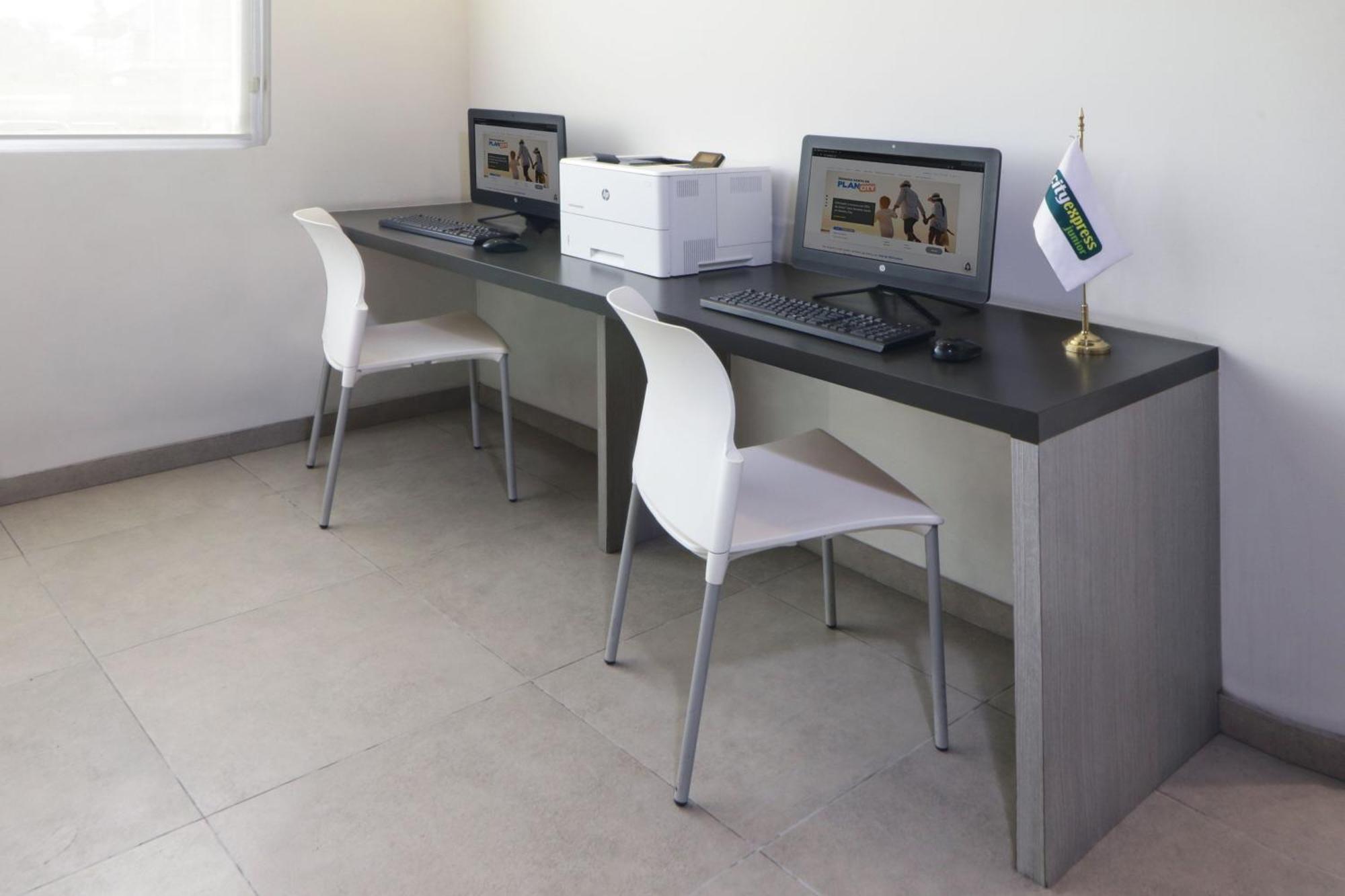 City Express Junior By Marriott San Luis Potosi Zona Industrial Экстерьер фото