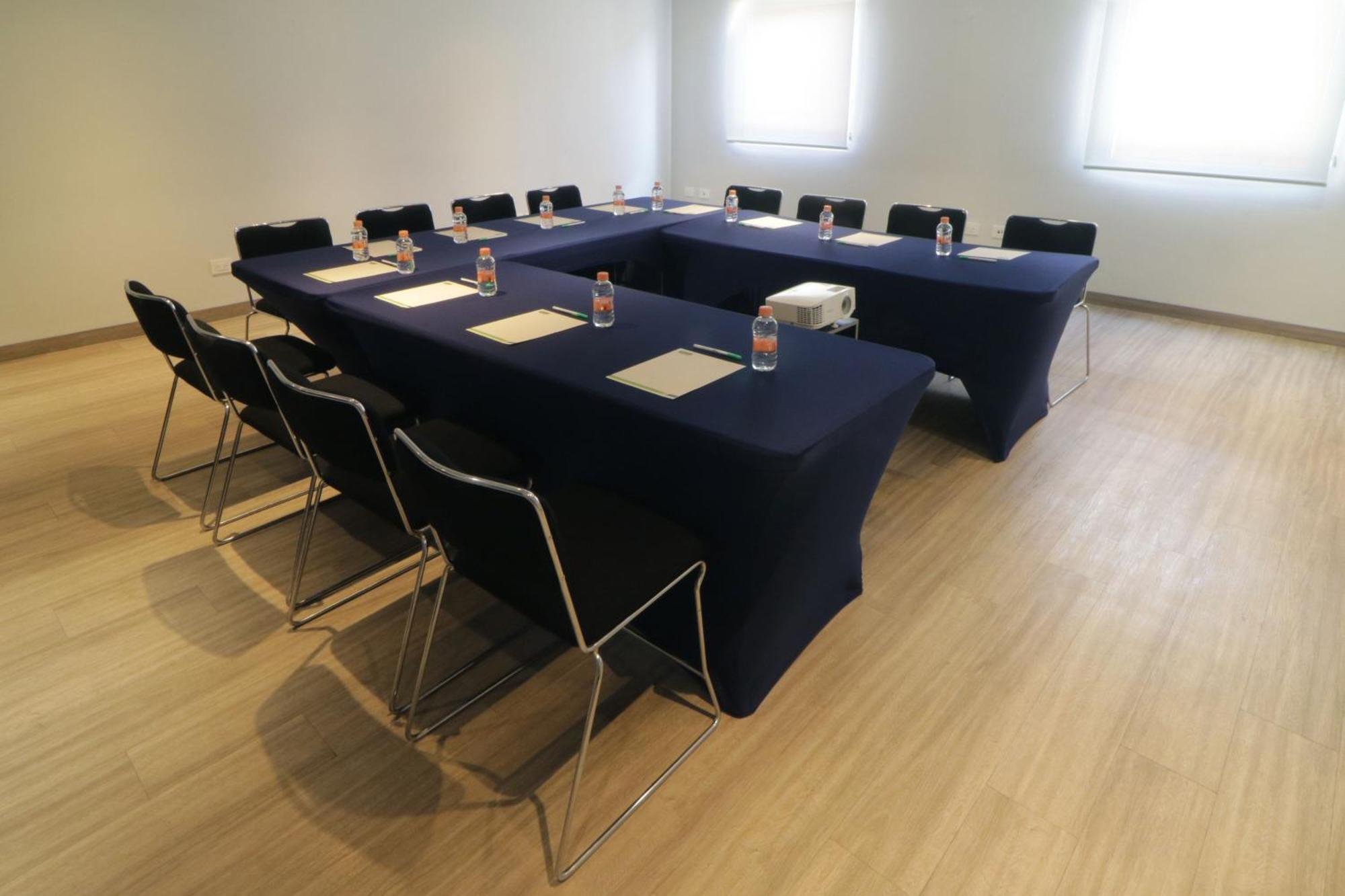 City Express Junior By Marriott San Luis Potosi Zona Industrial Экстерьер фото