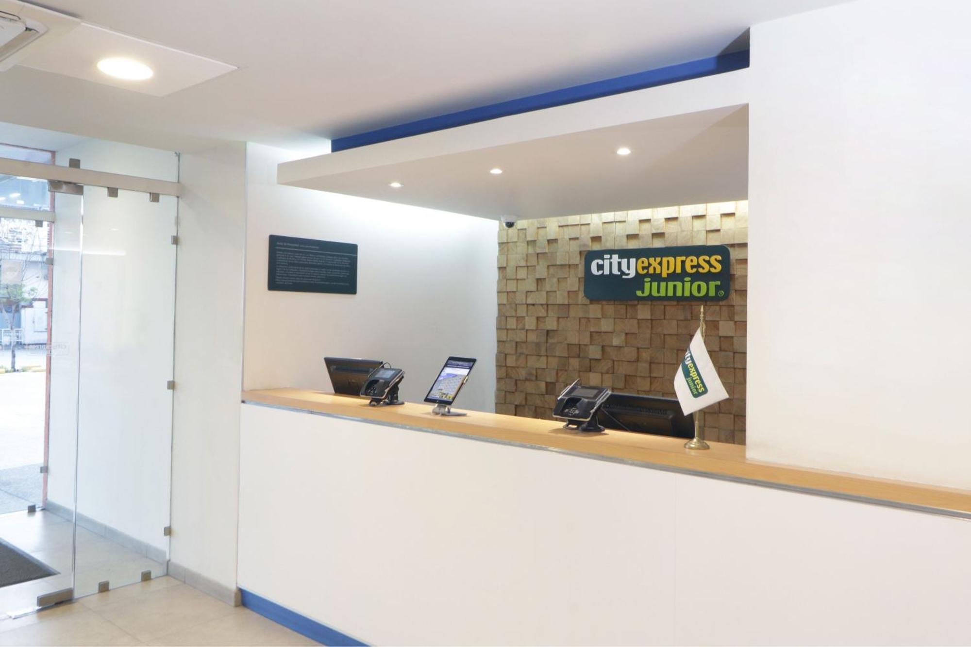 City Express Junior By Marriott San Luis Potosi Zona Industrial Экстерьер фото